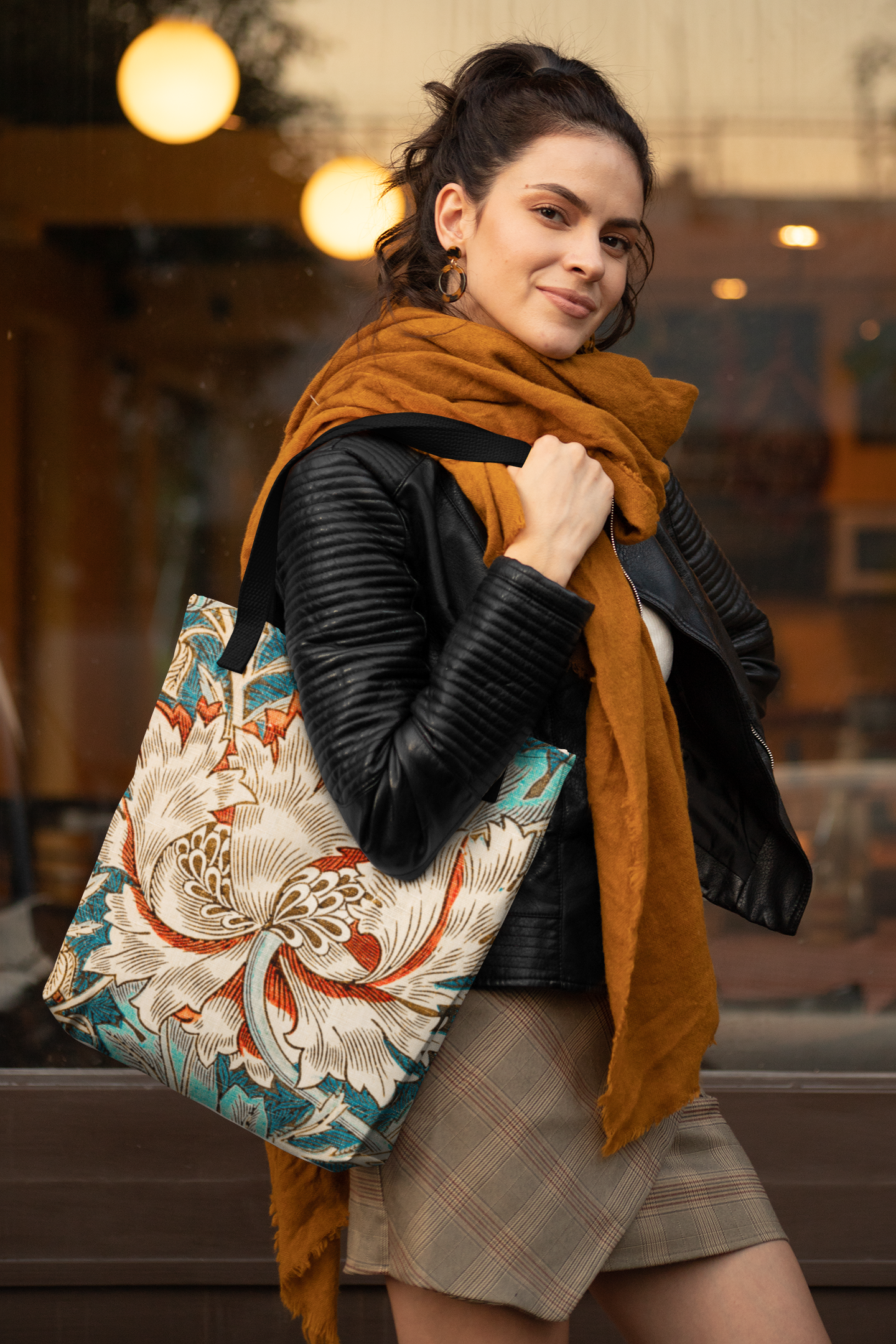 William Morris Honeysuckle Design - Timeless Floral Beauty in a Tote (Medium)